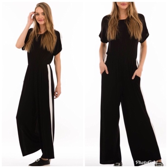 Trendy..Black Jumper w/White Stripe - CUTE! - Picture 3 of 4